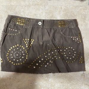 Aziz size large metal studded lined skirt